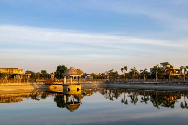 32 Basic Gujarati Words to Know in English